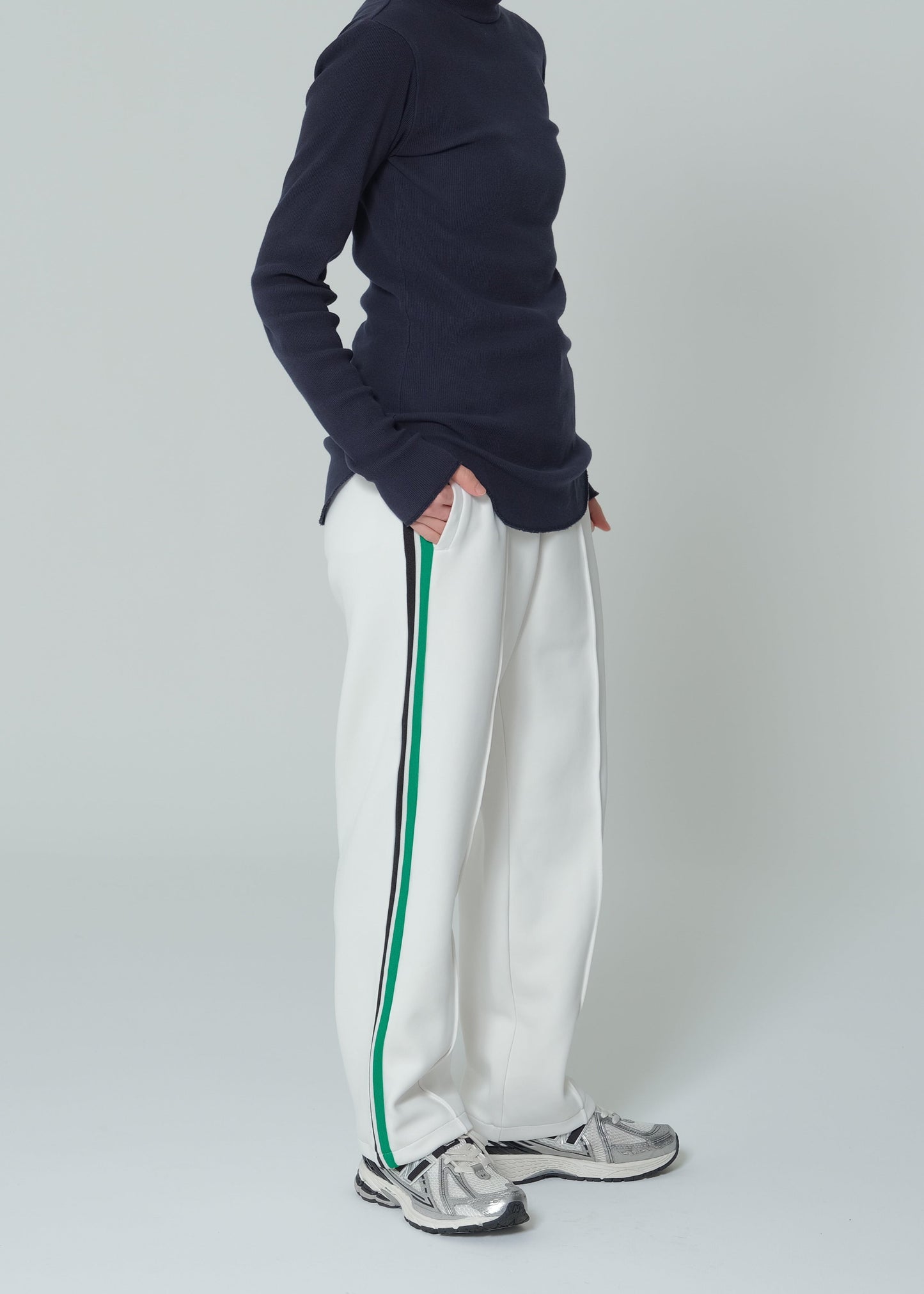 EZ Track Pant 3 (white / green&black line)