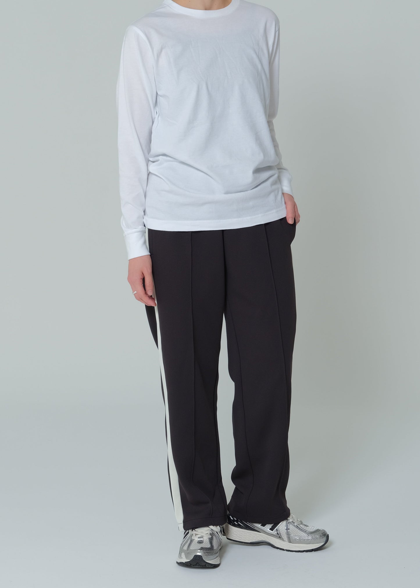 EZ Track Pant 1 (black / white line)