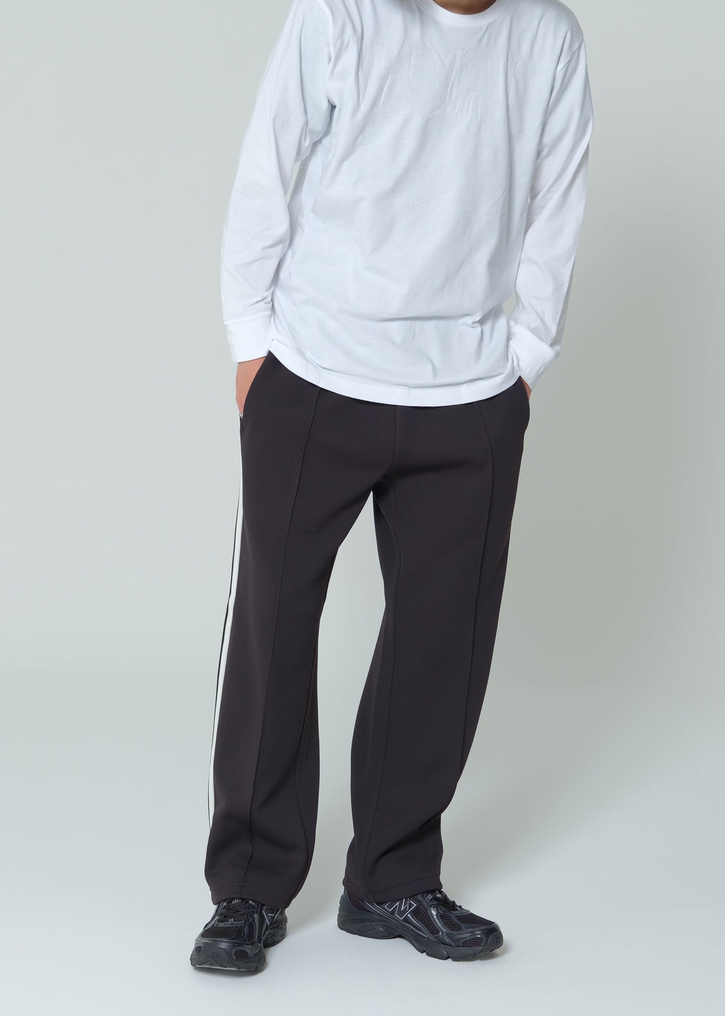 EZ Track Pant 3 (black / white&purple line)