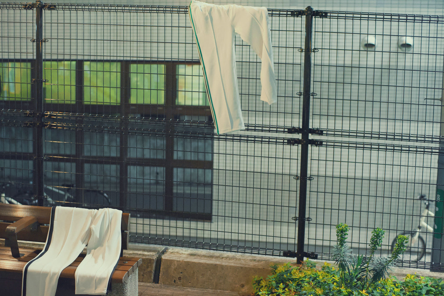 EZ Track Pant 3 (white / green&black line)